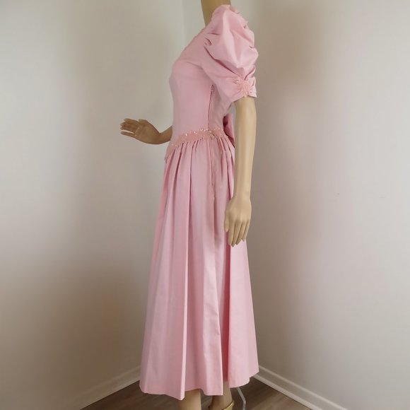 Laura Ashley Pink Bead Embellished Party Dress. Deep V-Neck, Low Back. Waist Bow - Picture 7 of 12